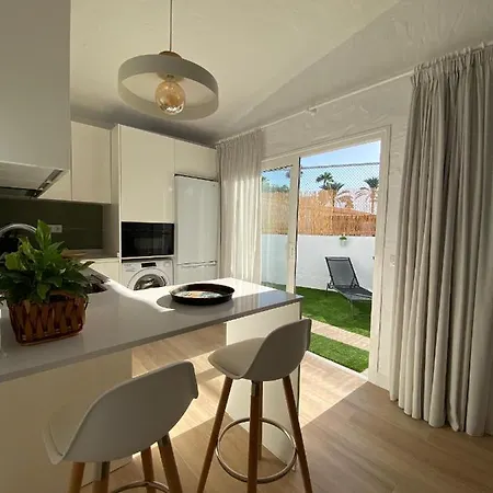 Renovated Private Appartement